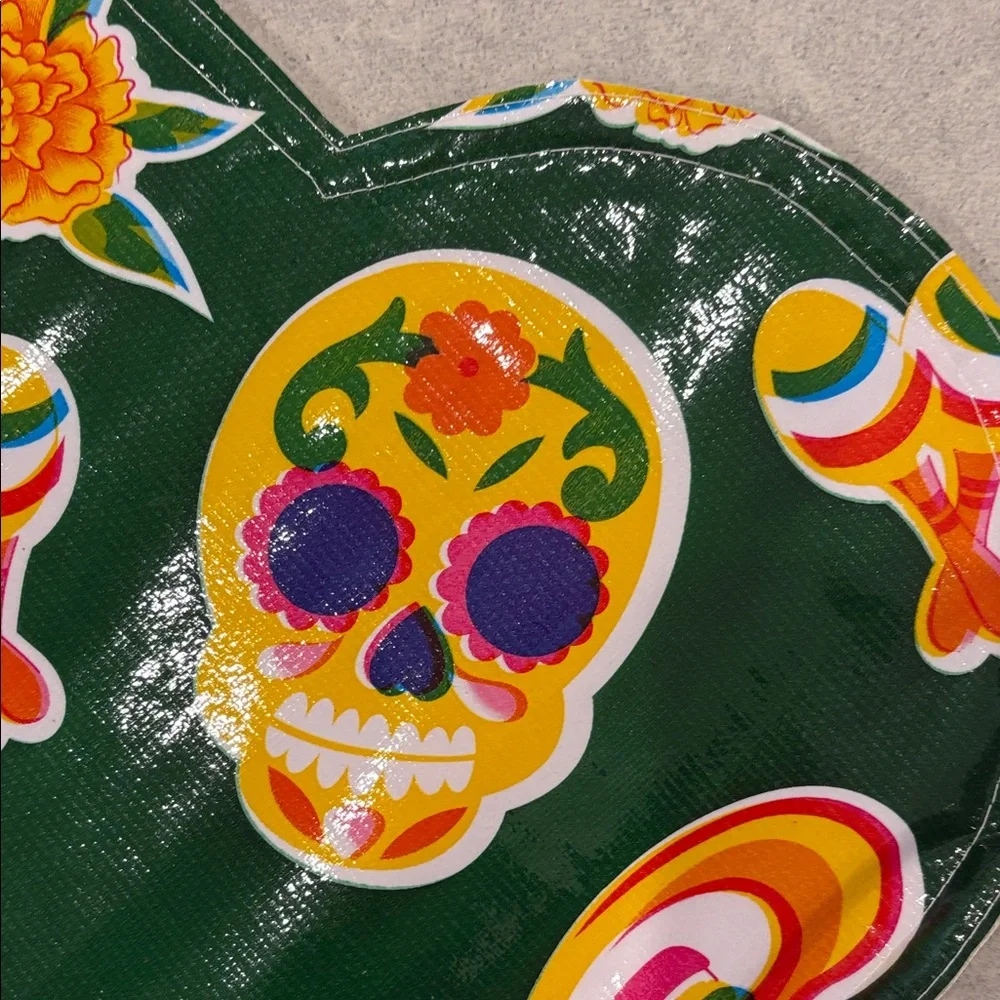 Colorful Bone-Shaped  Double sided Dog feeding mat